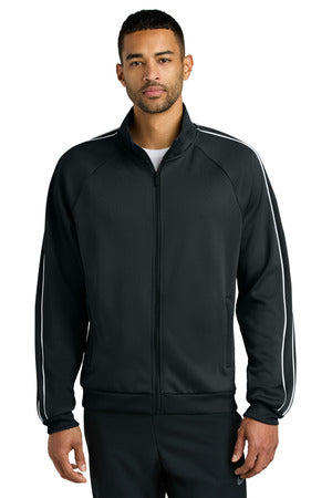 Black - NKFQ4758